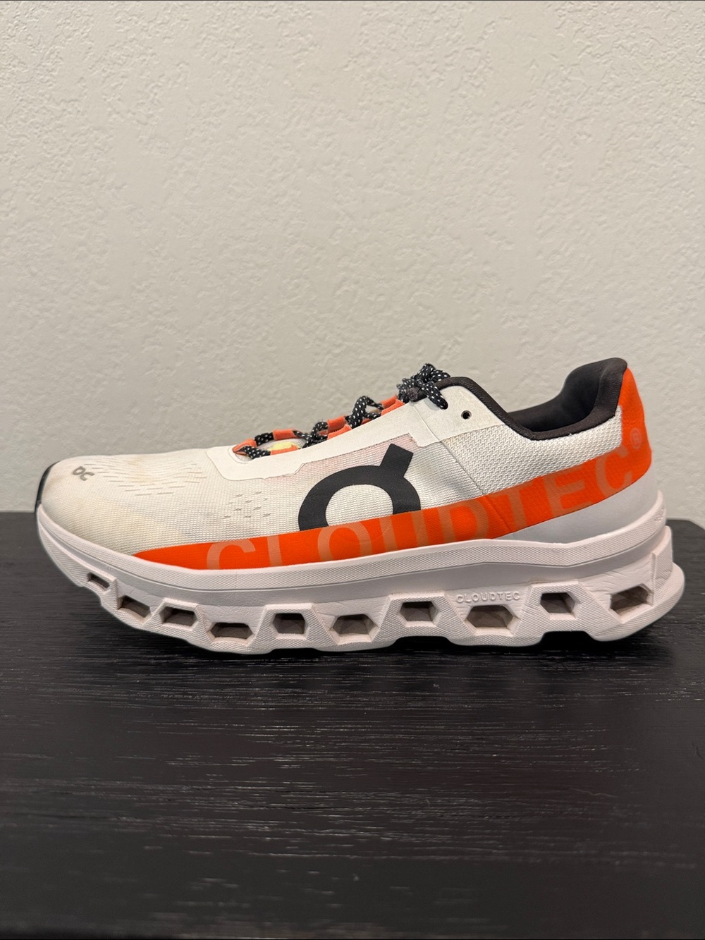 On Cloud Cloudmonster Running  White & Orange Cloudtec Trainers Men’s 11.5 M11.5